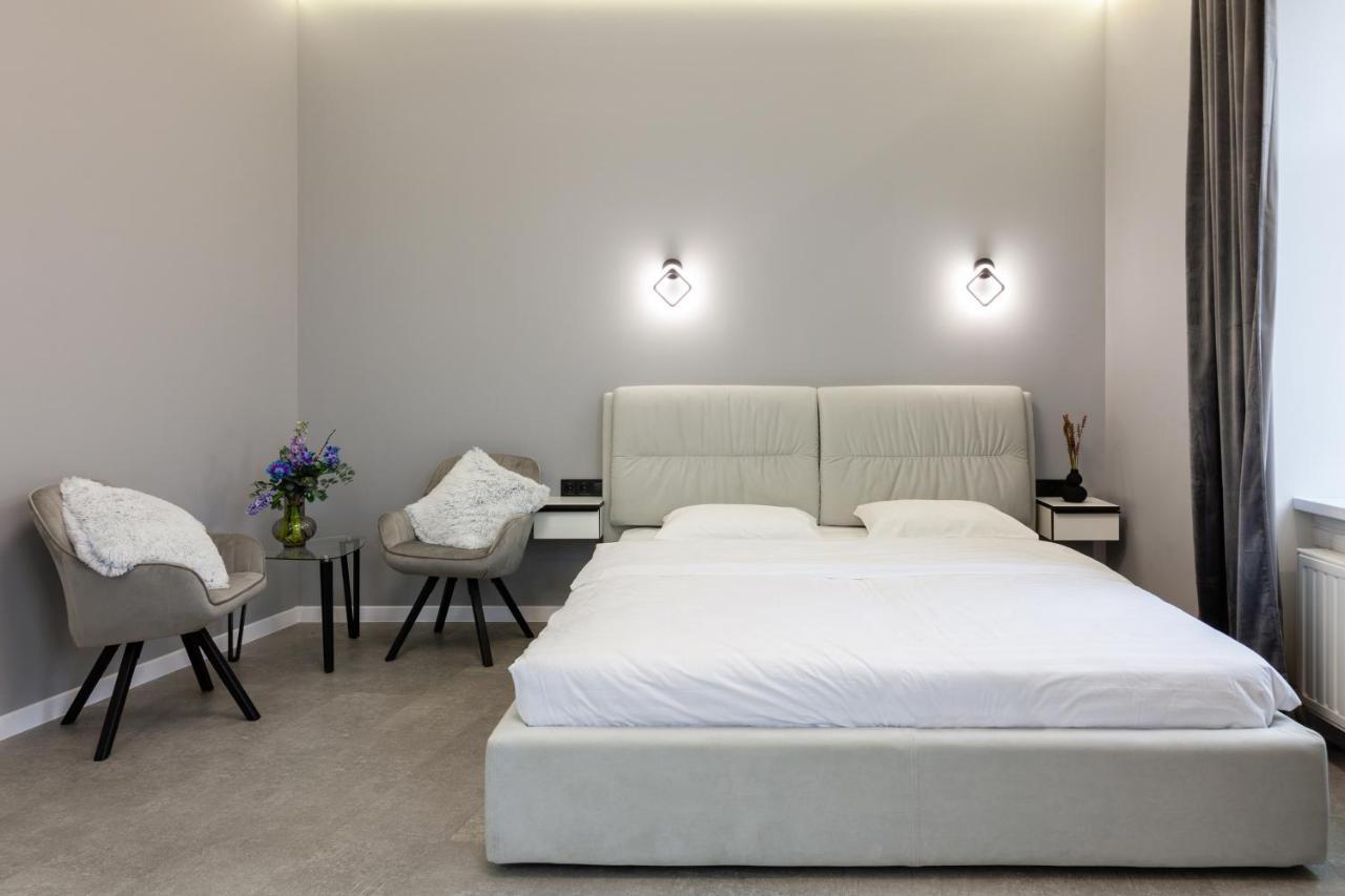 Two Bedrooms 13 Shpytalna Street Lemberg Exterior foto