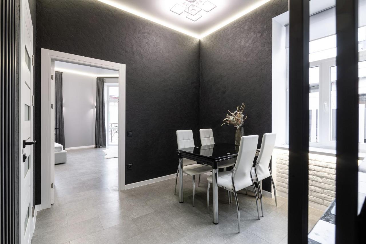 Two Bedrooms 13 Shpytalna Street Lemberg Exterior foto
