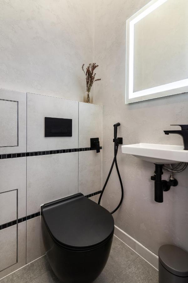 Two Bedrooms 13 Shpytalna Street Lemberg Exterior foto